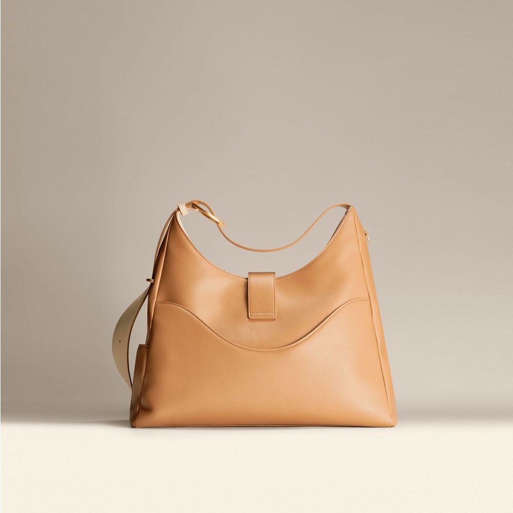 Oleada Reverie Hobo in Toffee